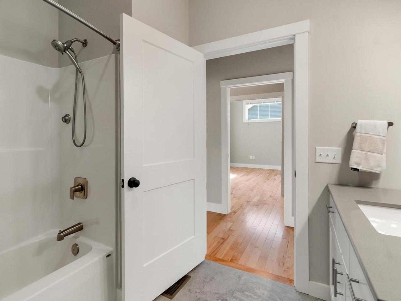 Guest bath with sleek surfaces