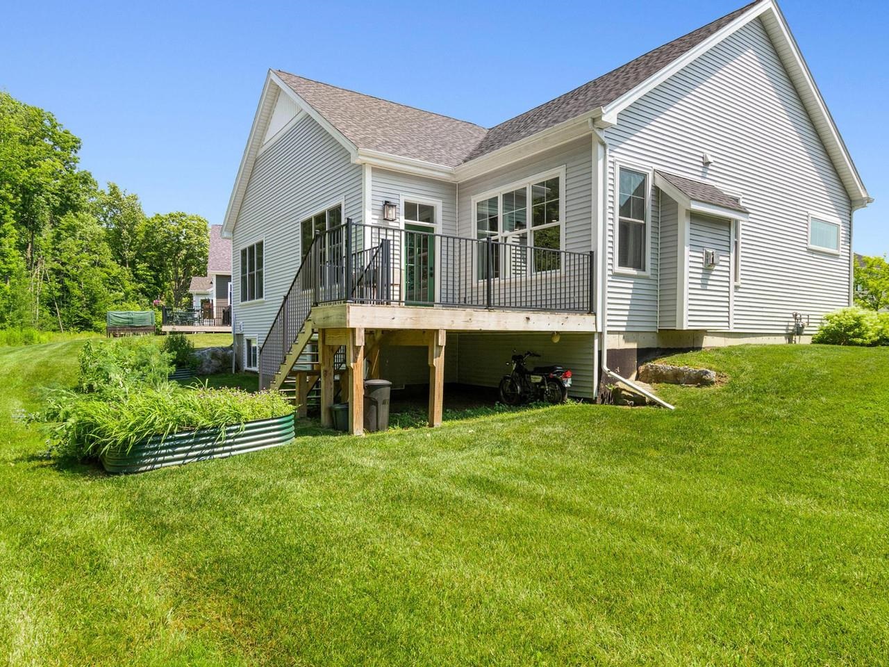 Deck with green lawn view