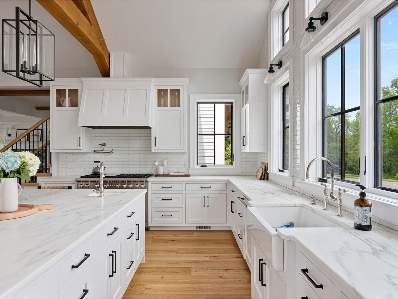 192 Governors Lane