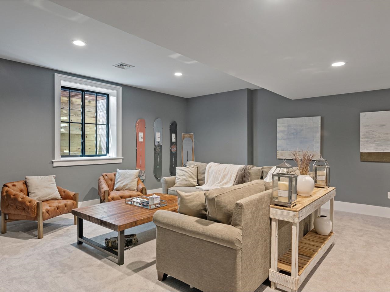 192 Governors Lane