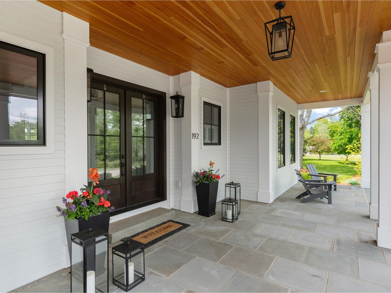 192 Governors Lane