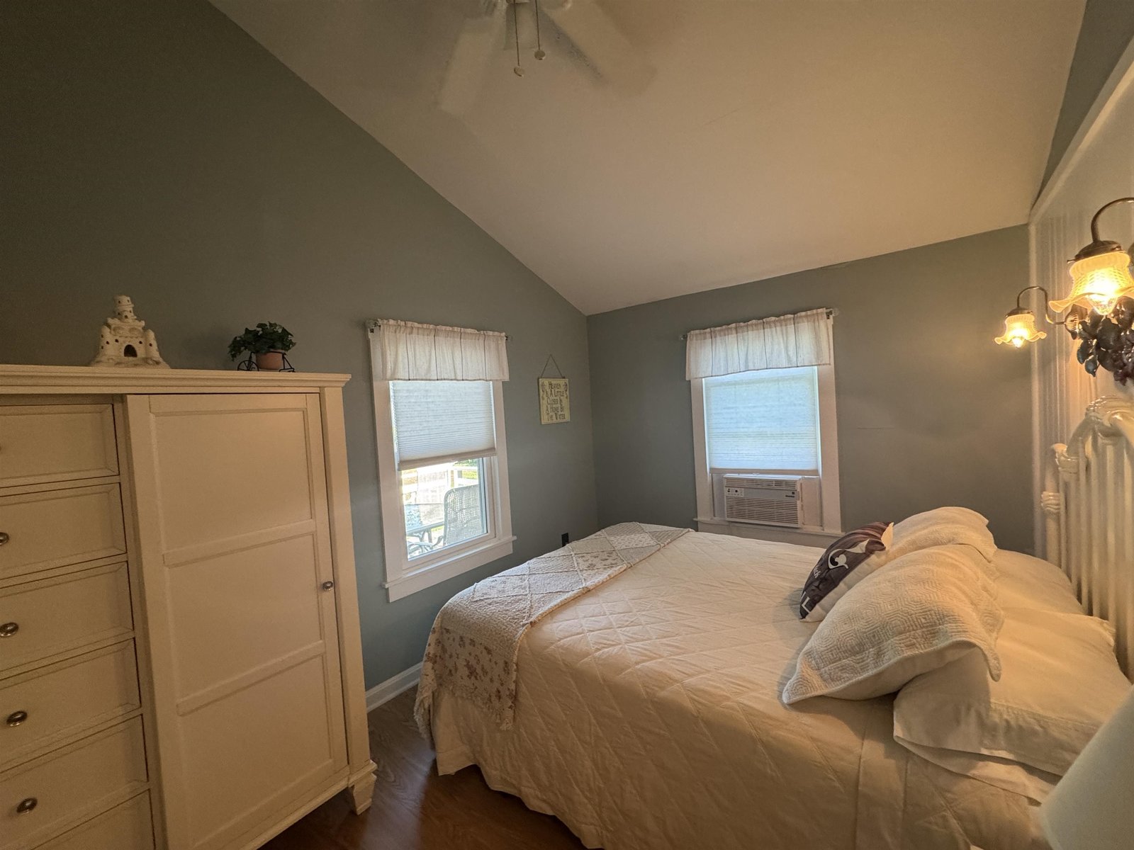 1926 Colchester Point Road