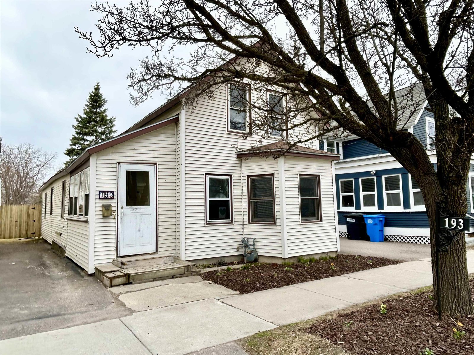 193 North Champlain Street