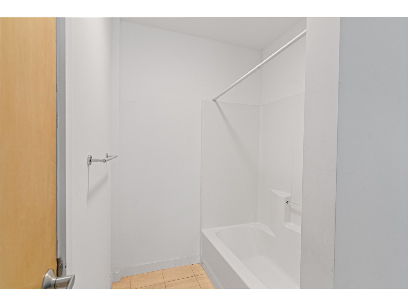193 St. Paul Street, Unit 101