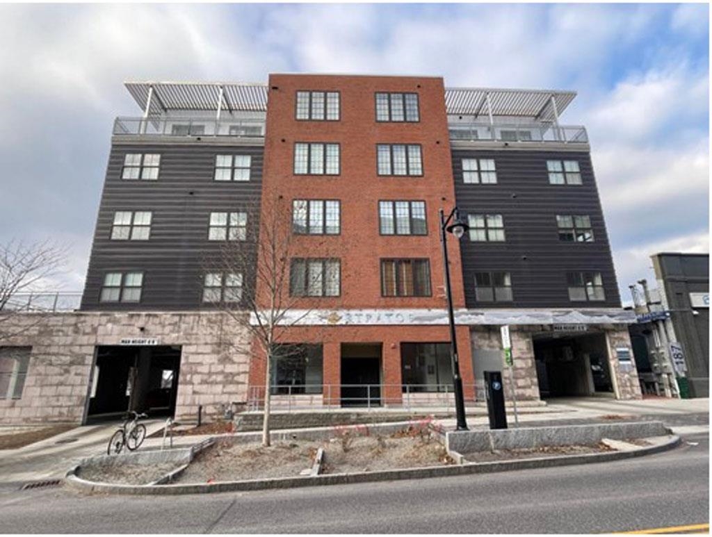 193 St Paul Street, Unit 205