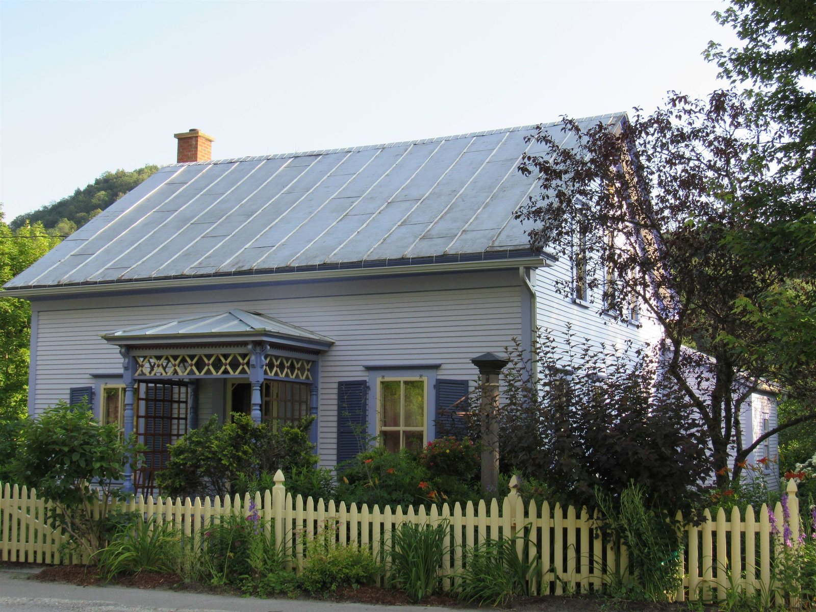1935 N Main Street