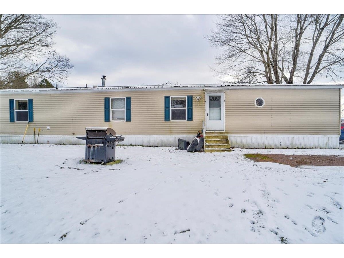 194 Lower Circle Drive, Richmond