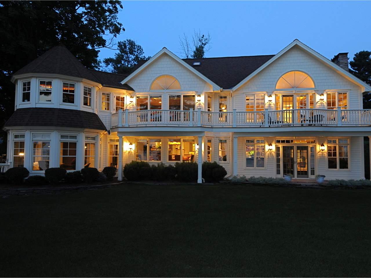 194 Maquam Shore