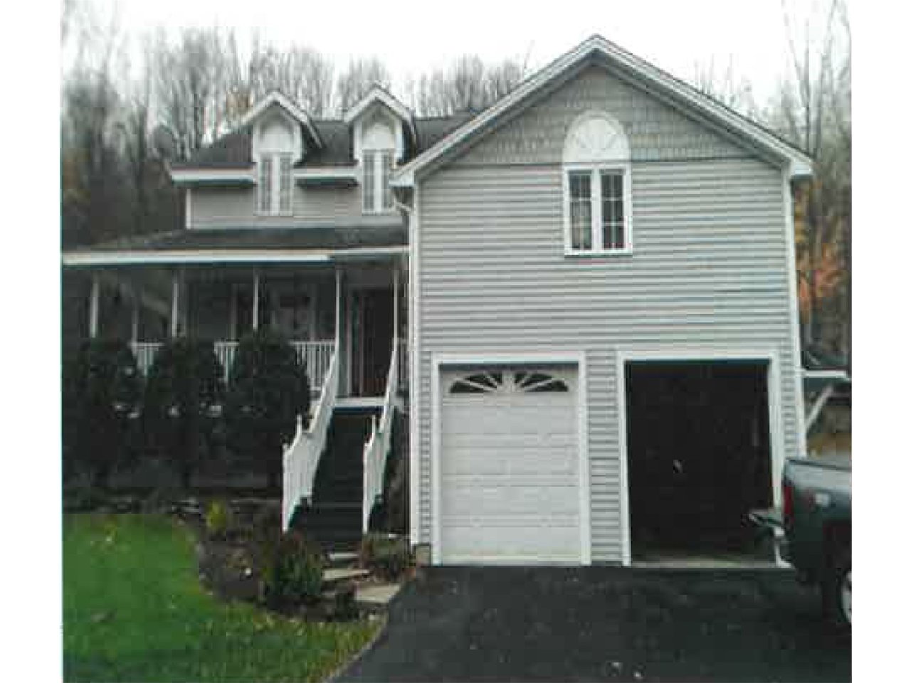 1943 Pond Road