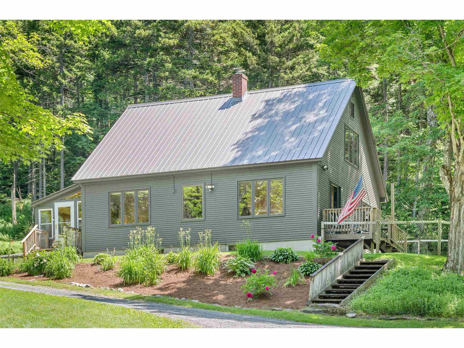 1945 Loop Road