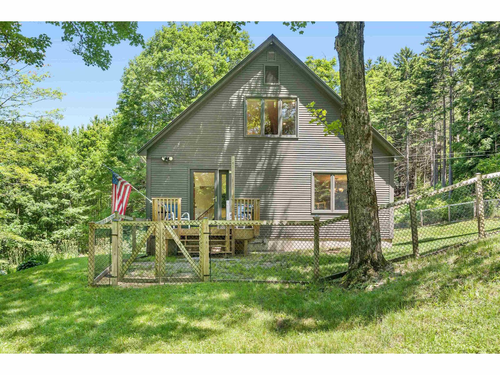 1945 Loop Road
