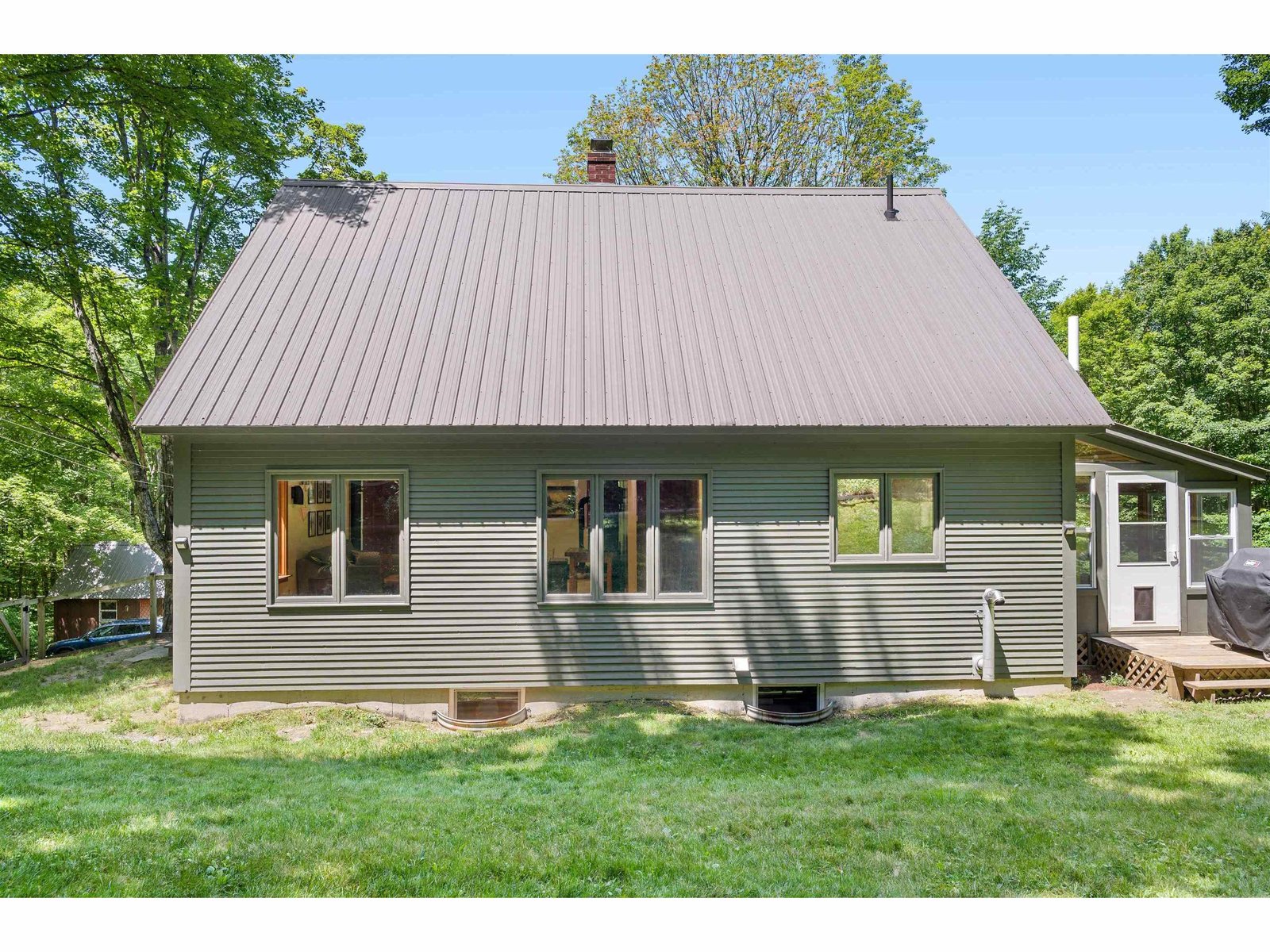 1945 Loop Road
