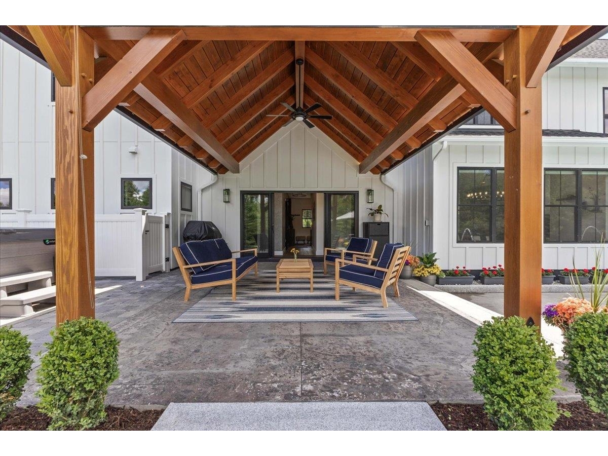 195 Elmore Mountain Road