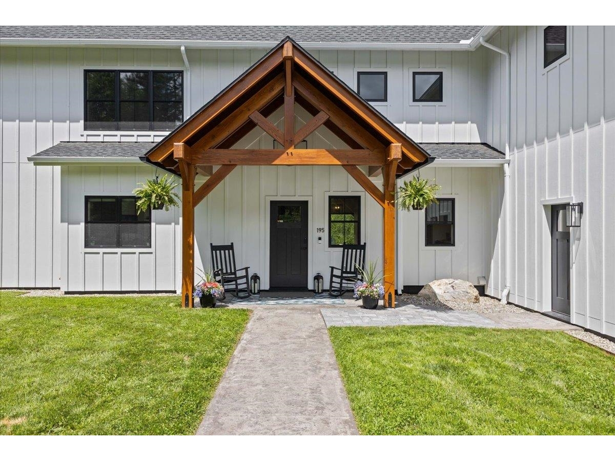 195 Elmore Mountain Road