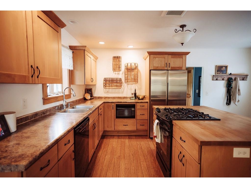195 River Street, Unit N/A