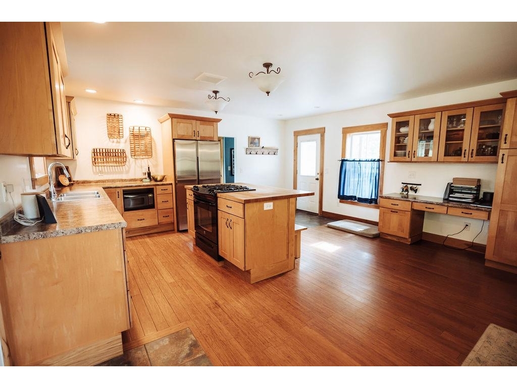 195 River Street, Unit N/A