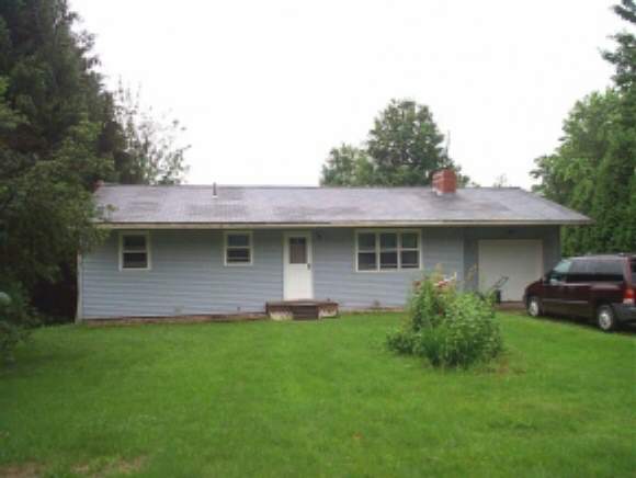 196 River Rd