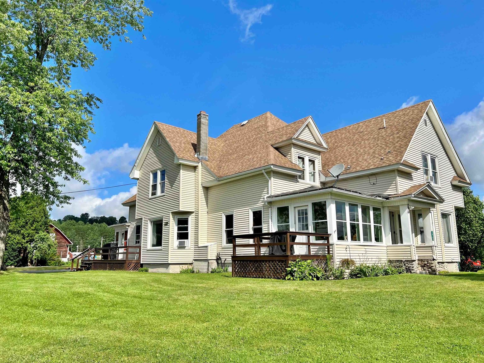 196 Roaring Brook Road