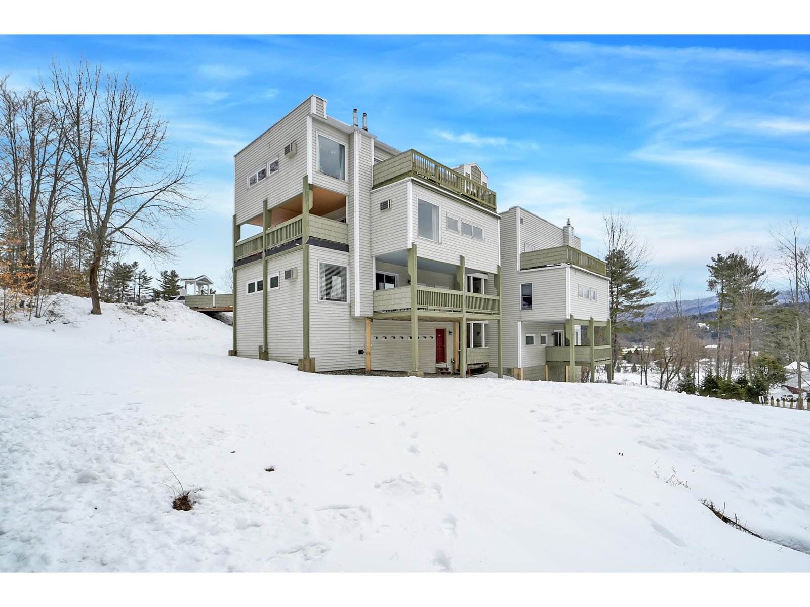 197 Mountainside Drive, Stowe