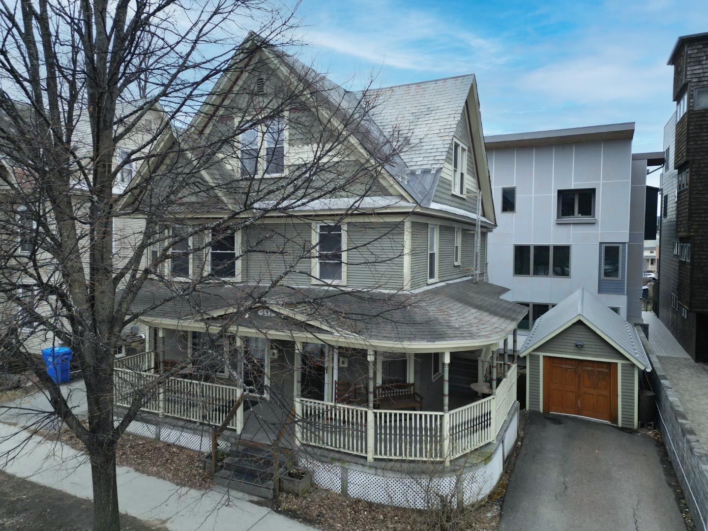 197 South Winooski Avenue, Unit 4