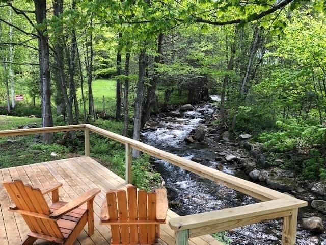 Platform overlooking the brook on the lot