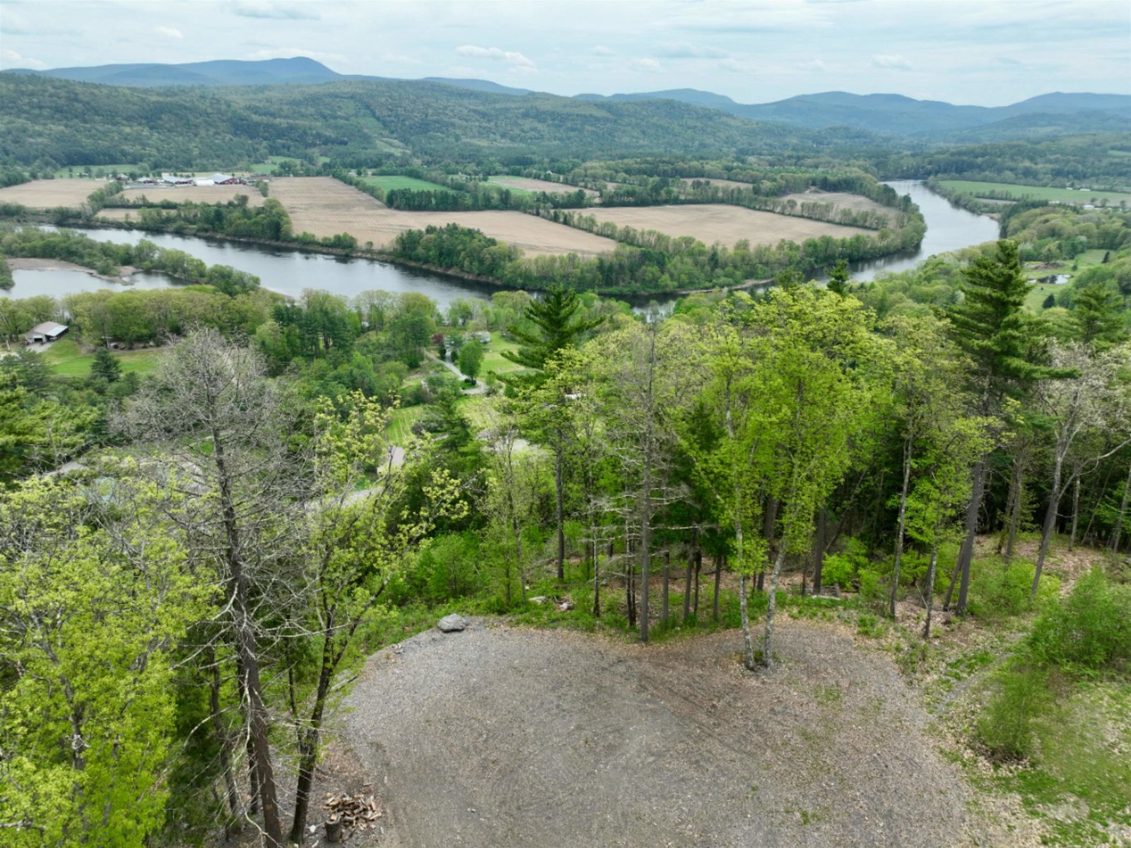 198 Brackett Road