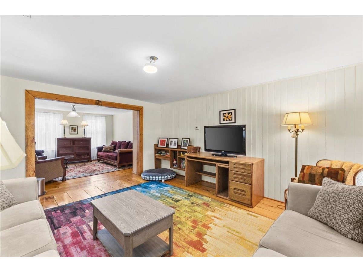 198 River Road