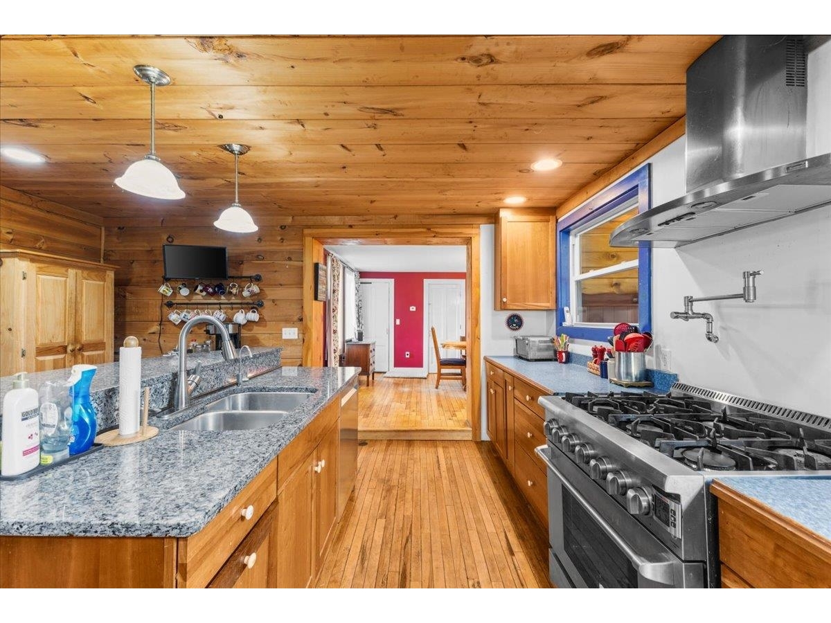 198 River Road