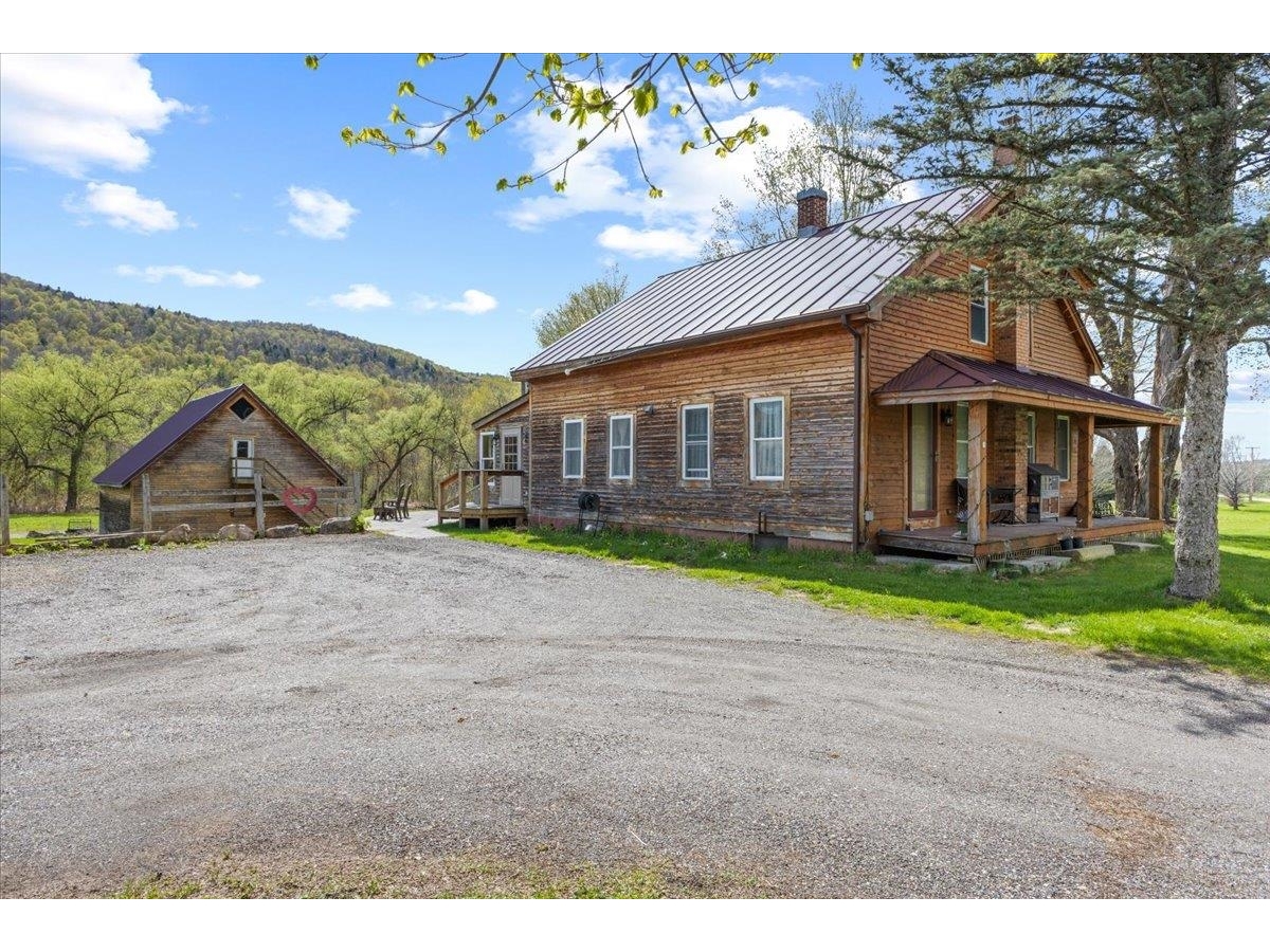 198 River Road
