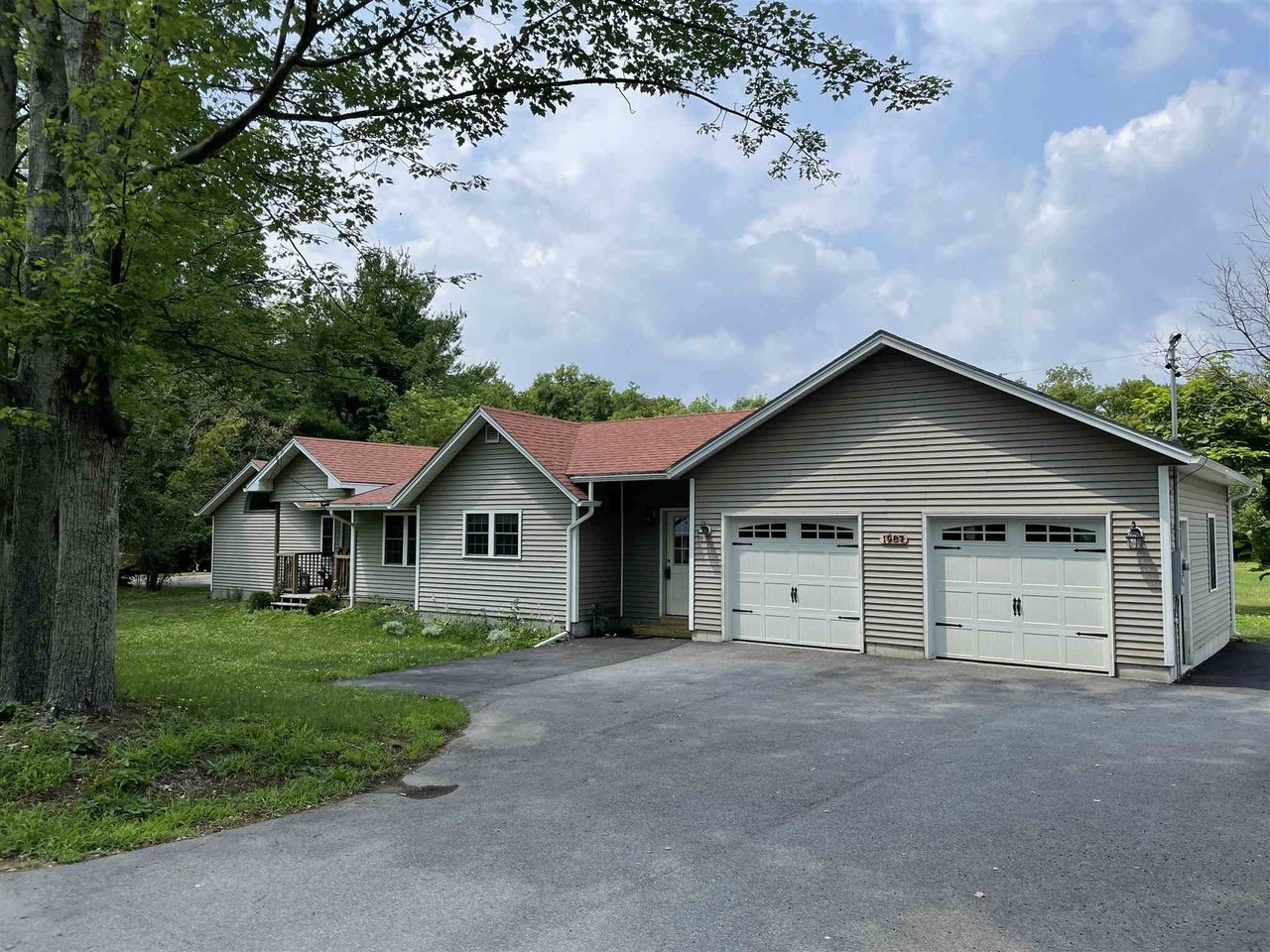 1987 Blakely Road