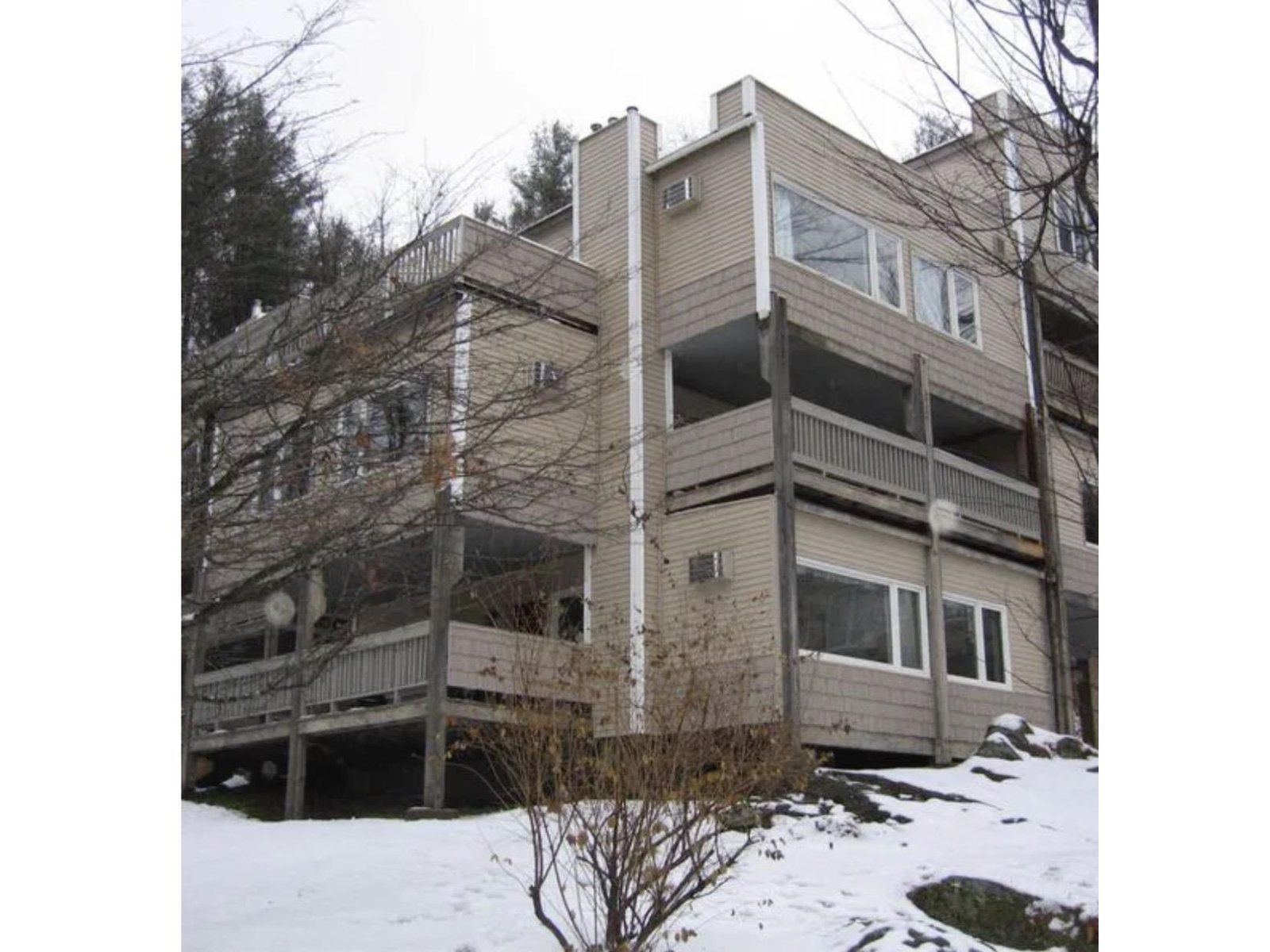199 Mountainside Drive