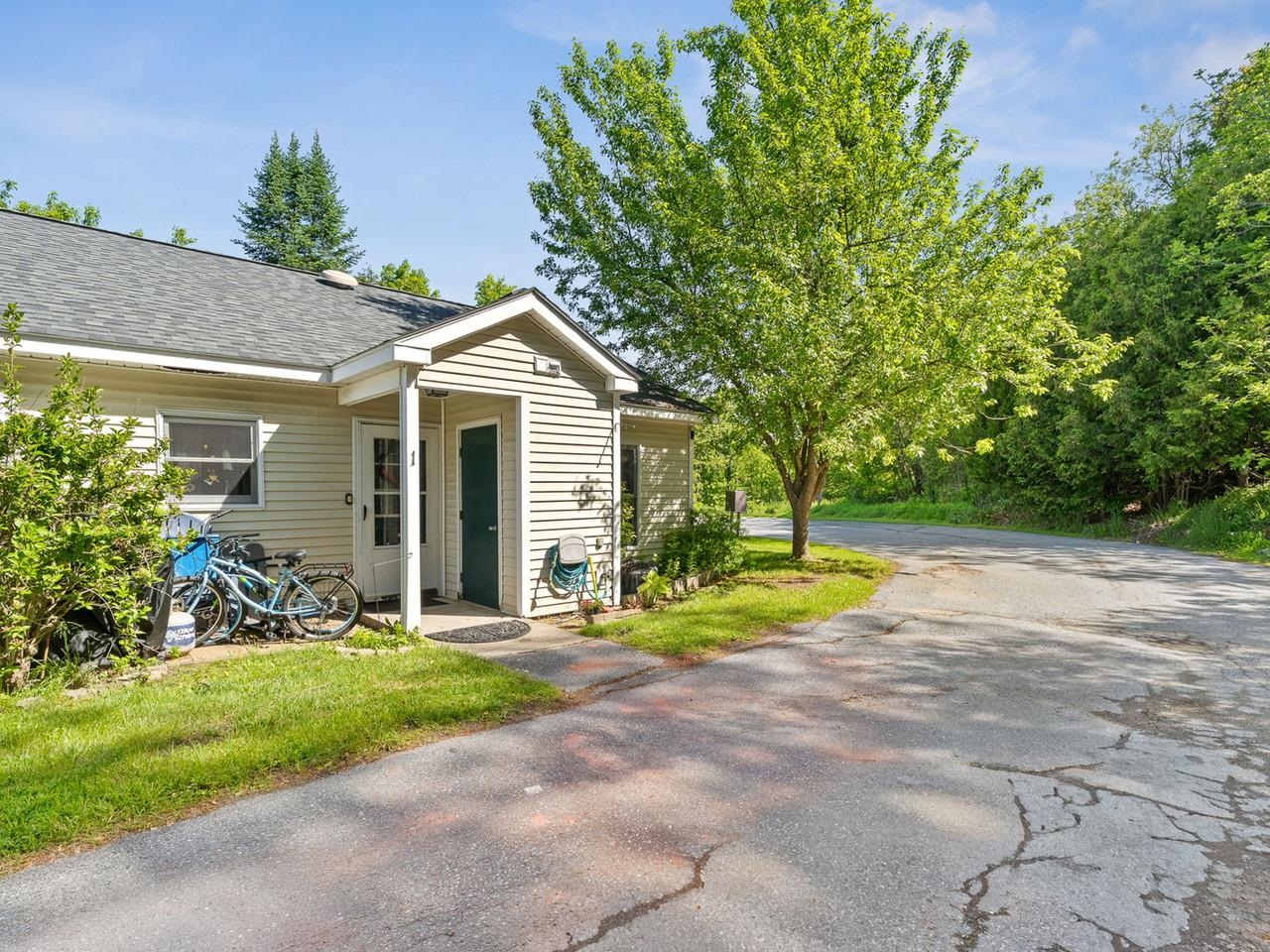 2 Alden Place, Unit 1