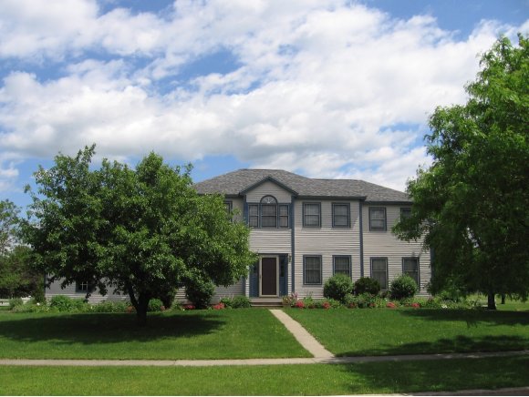 2 Bobolink Cir