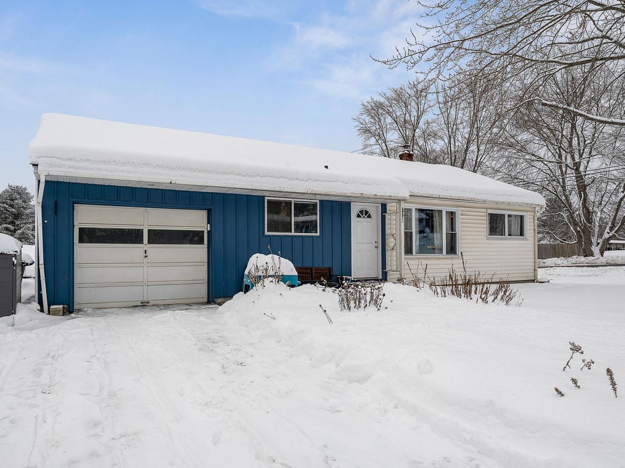 2 Daniels Drive