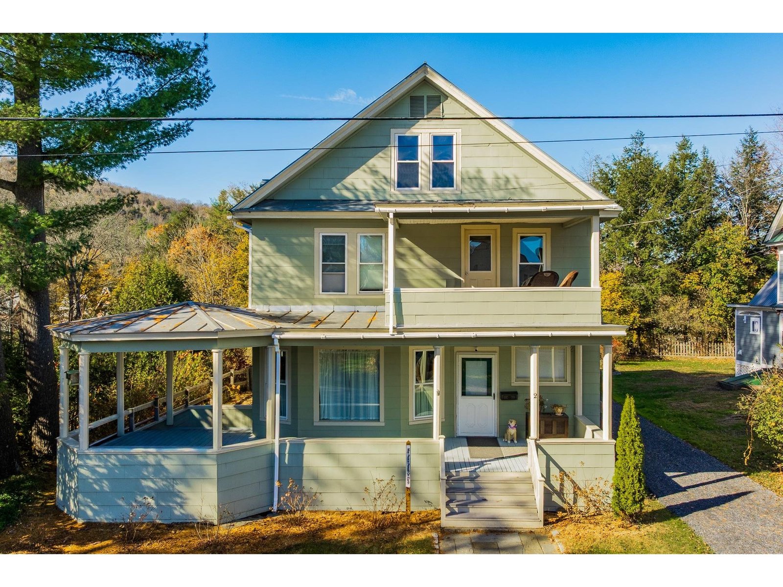 2 Emerson Terrace