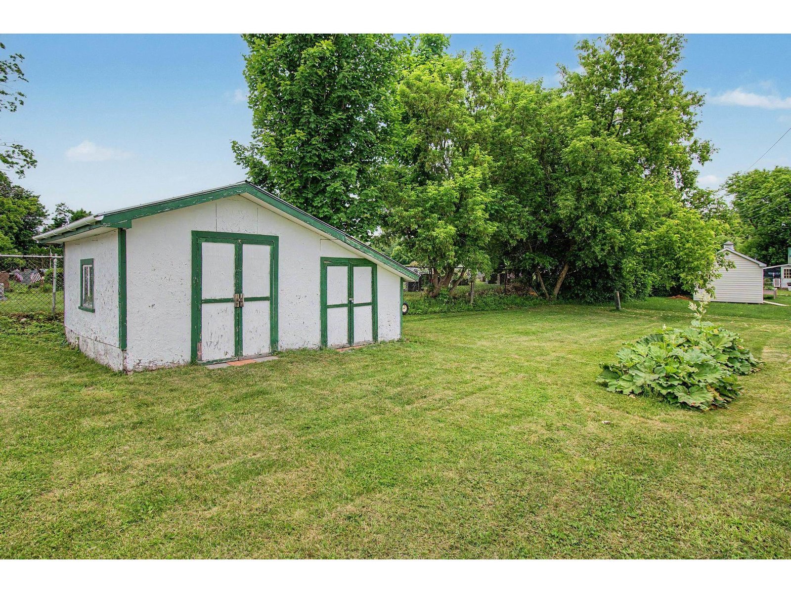 2 Finn Avenue