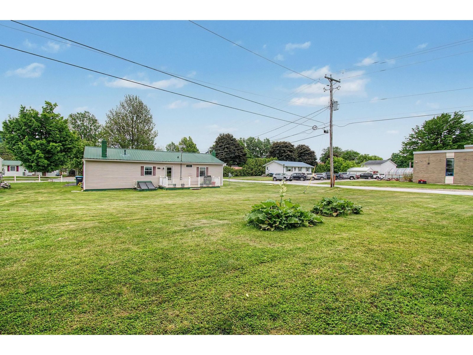 2 Finn Avenue
