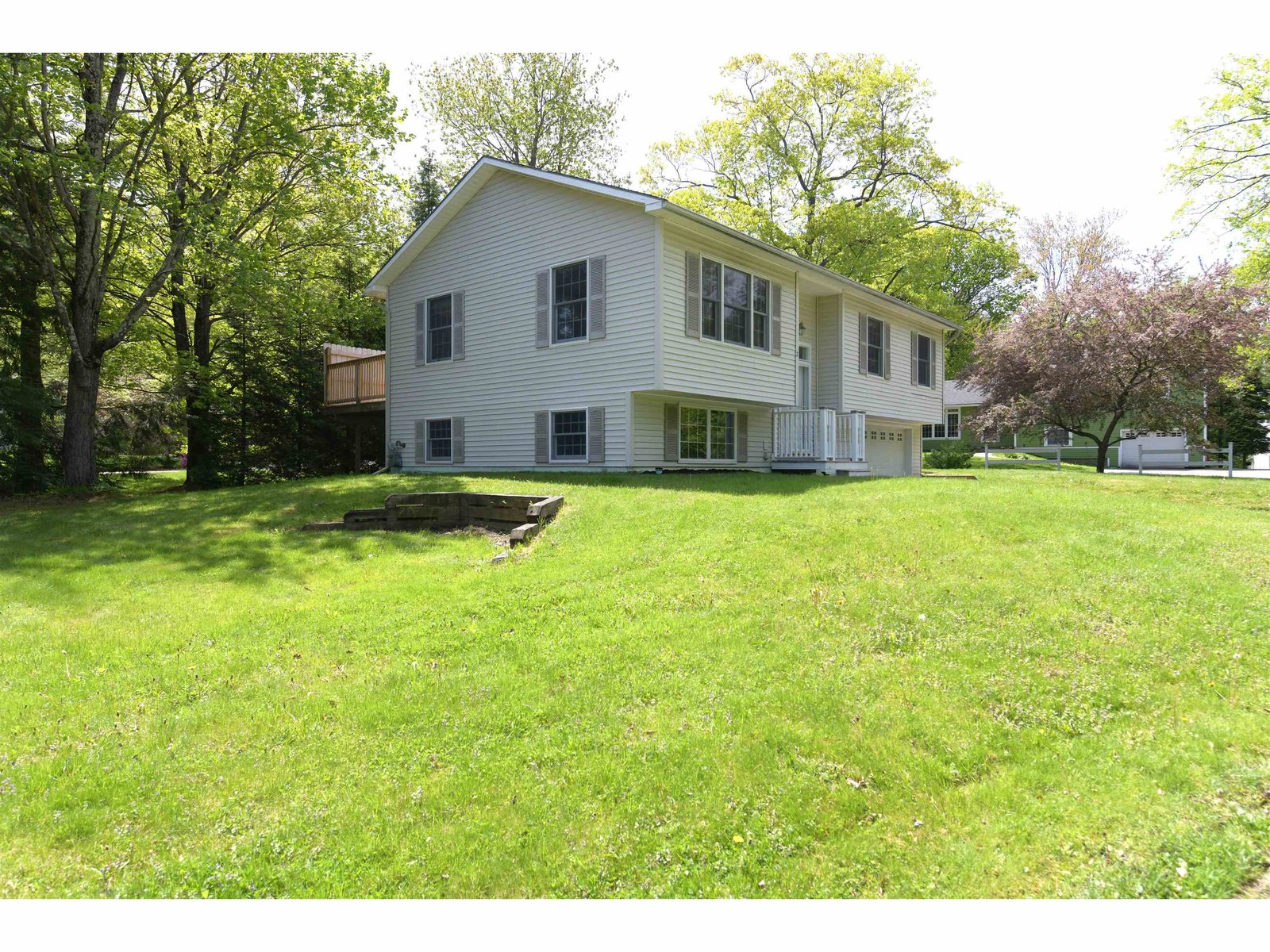 2 Francis Drive