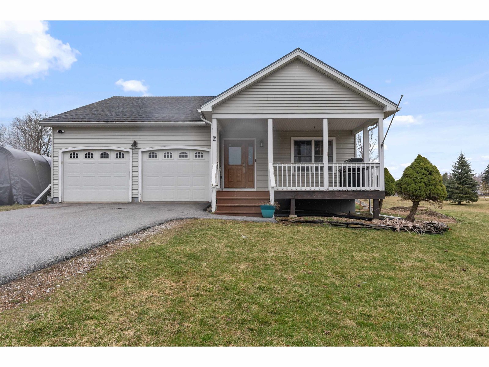 2 Glen Ridge Lane