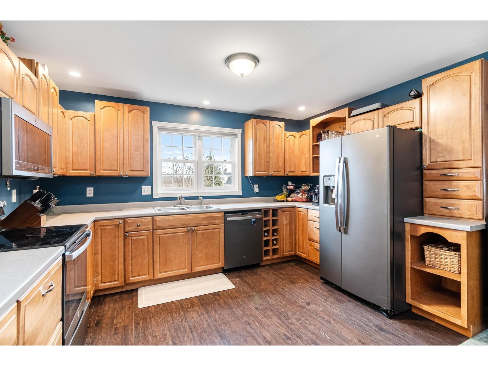 2 Glen Ridge Lane