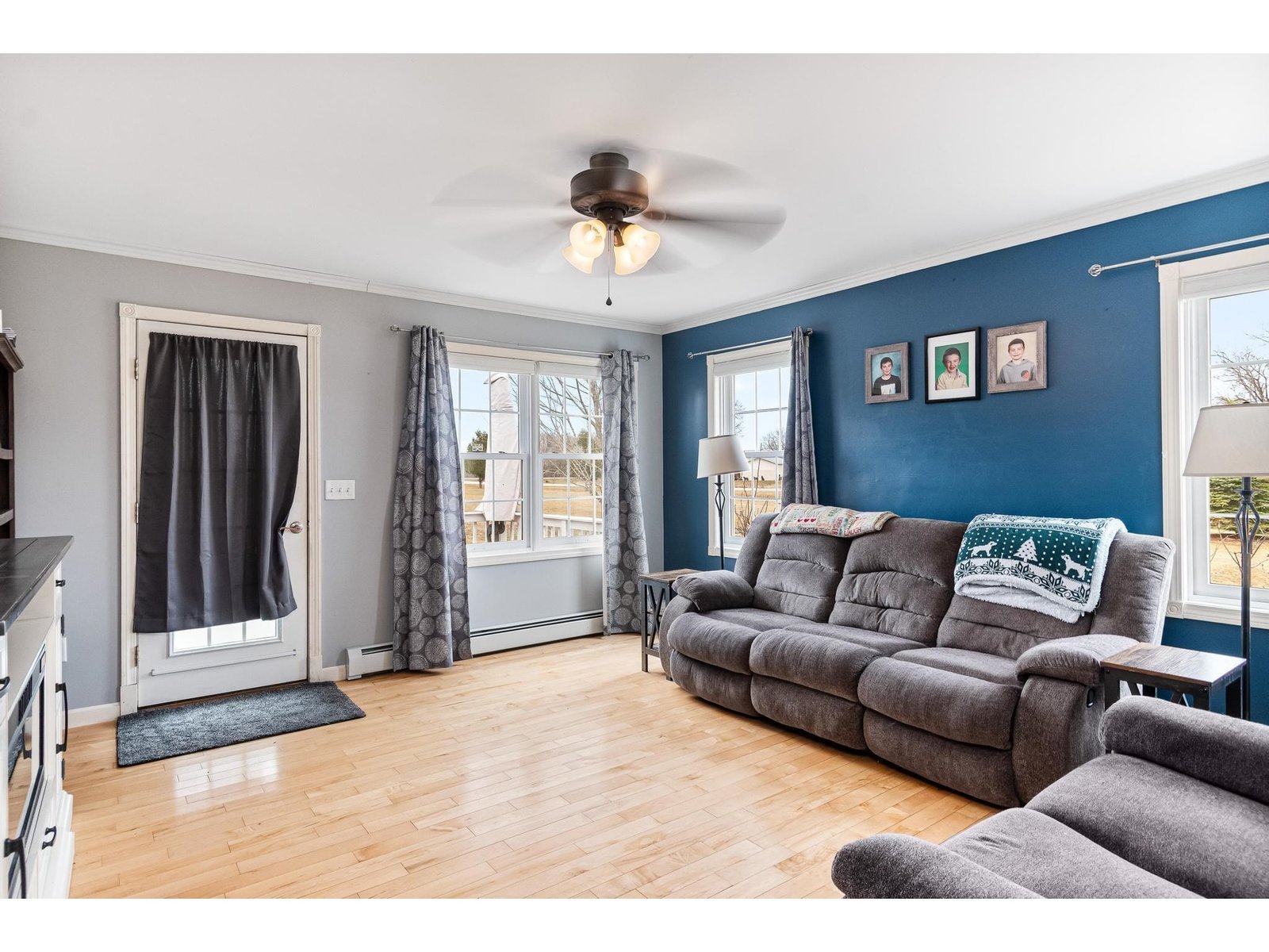 2 Glen Ridge Lane