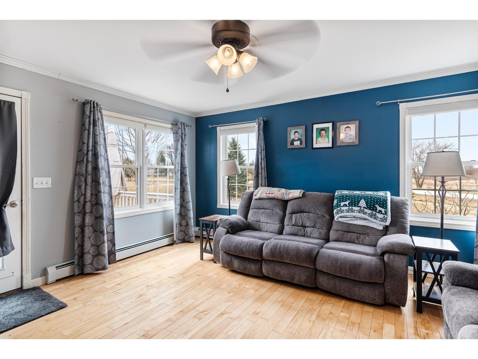 2 Glen Ridge Lane