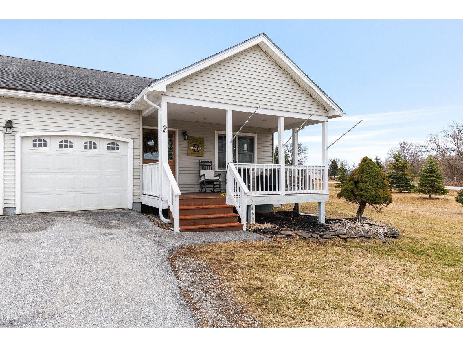 2 Glen Ridge Lane