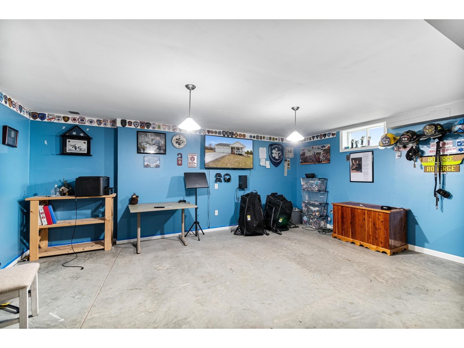 2 Glen Ridge Lane