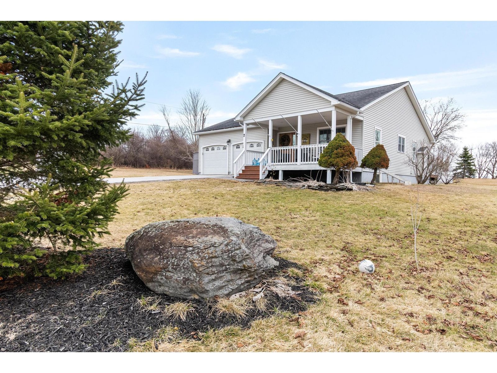 2 Glen Ridge Lane