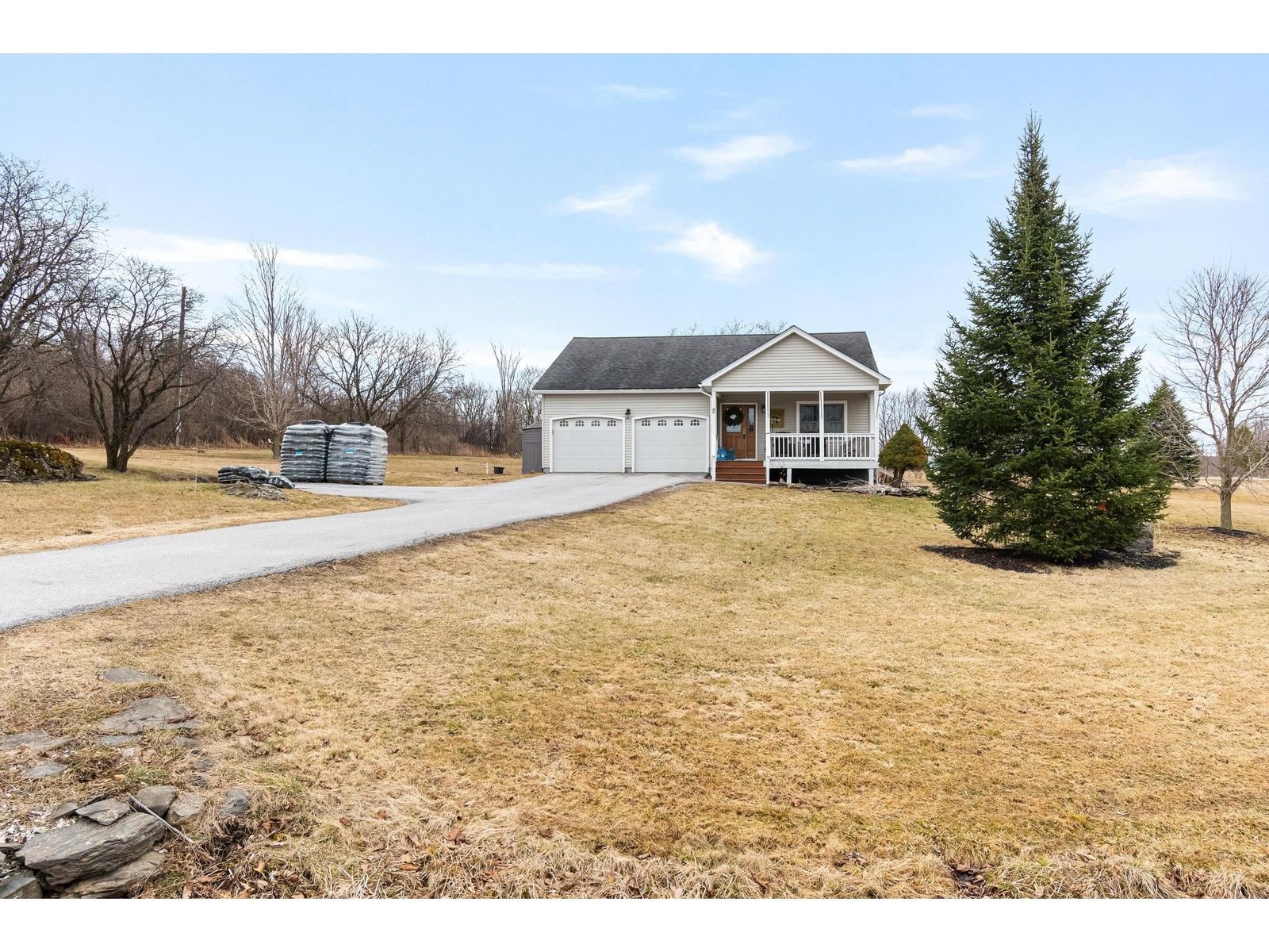 2 Glen Ridge Lane