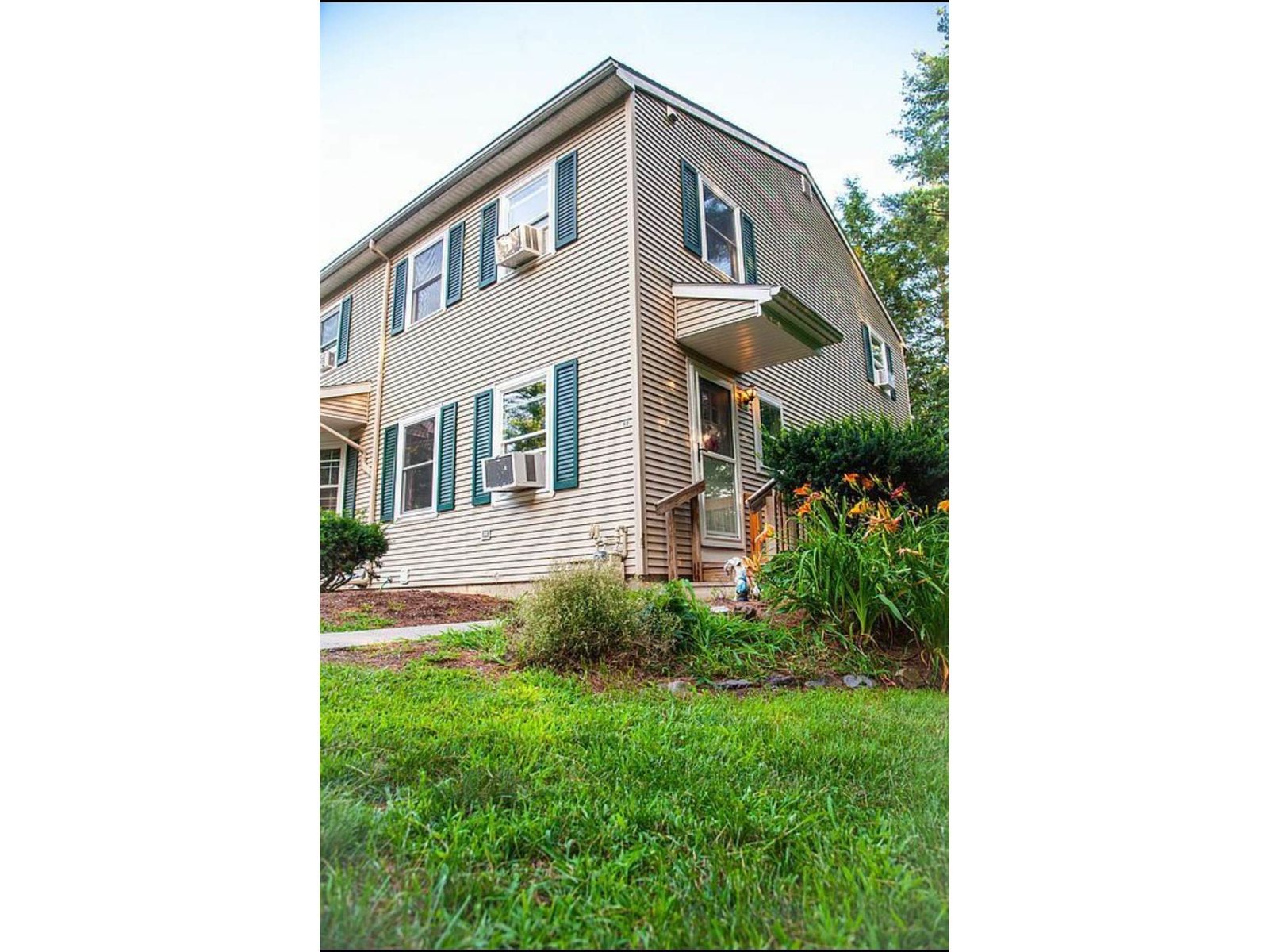 2 Greenfield Road, Unit H8