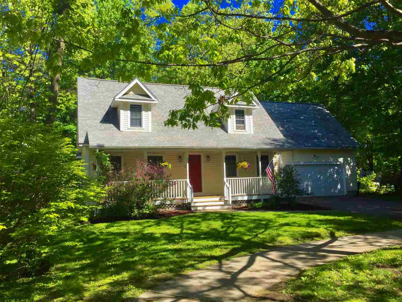2 Grey Meadow Drive