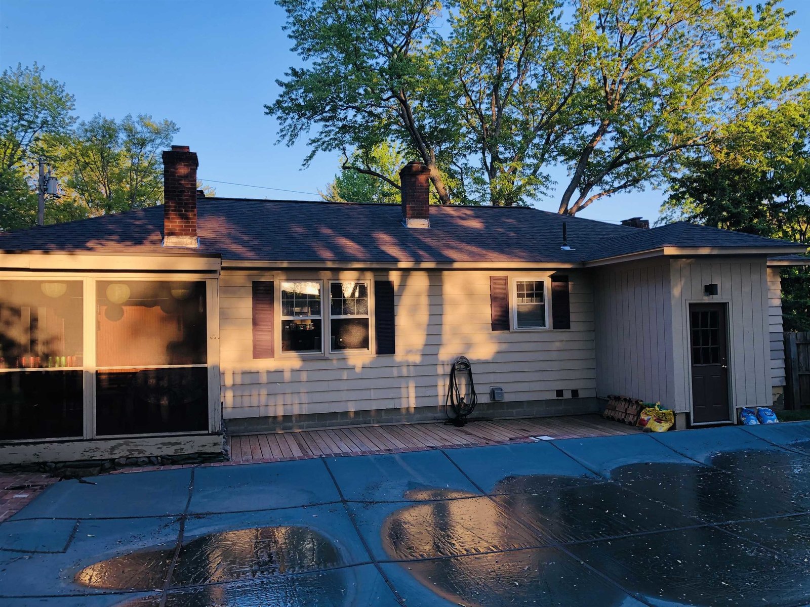 2 Hillcrest Road