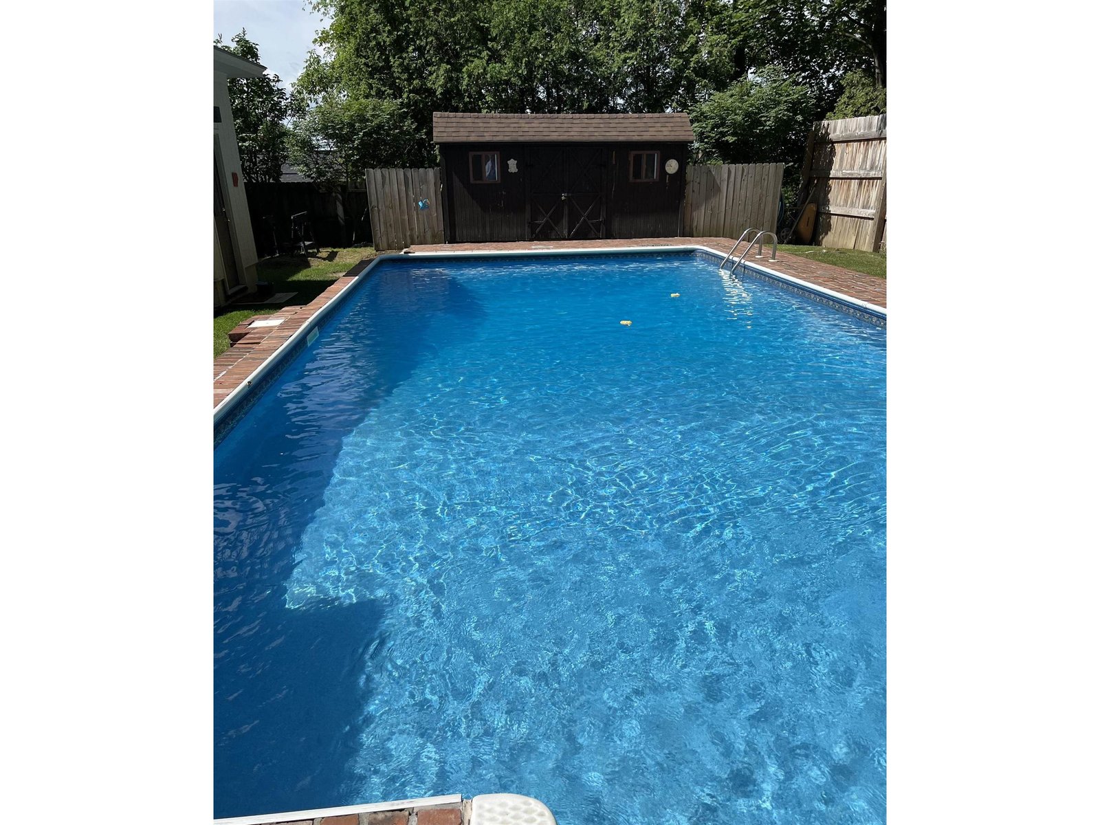 2 Hillcrest Road